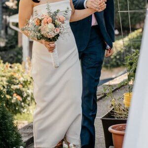 Aritzia Babaton Eyecatcher Dress